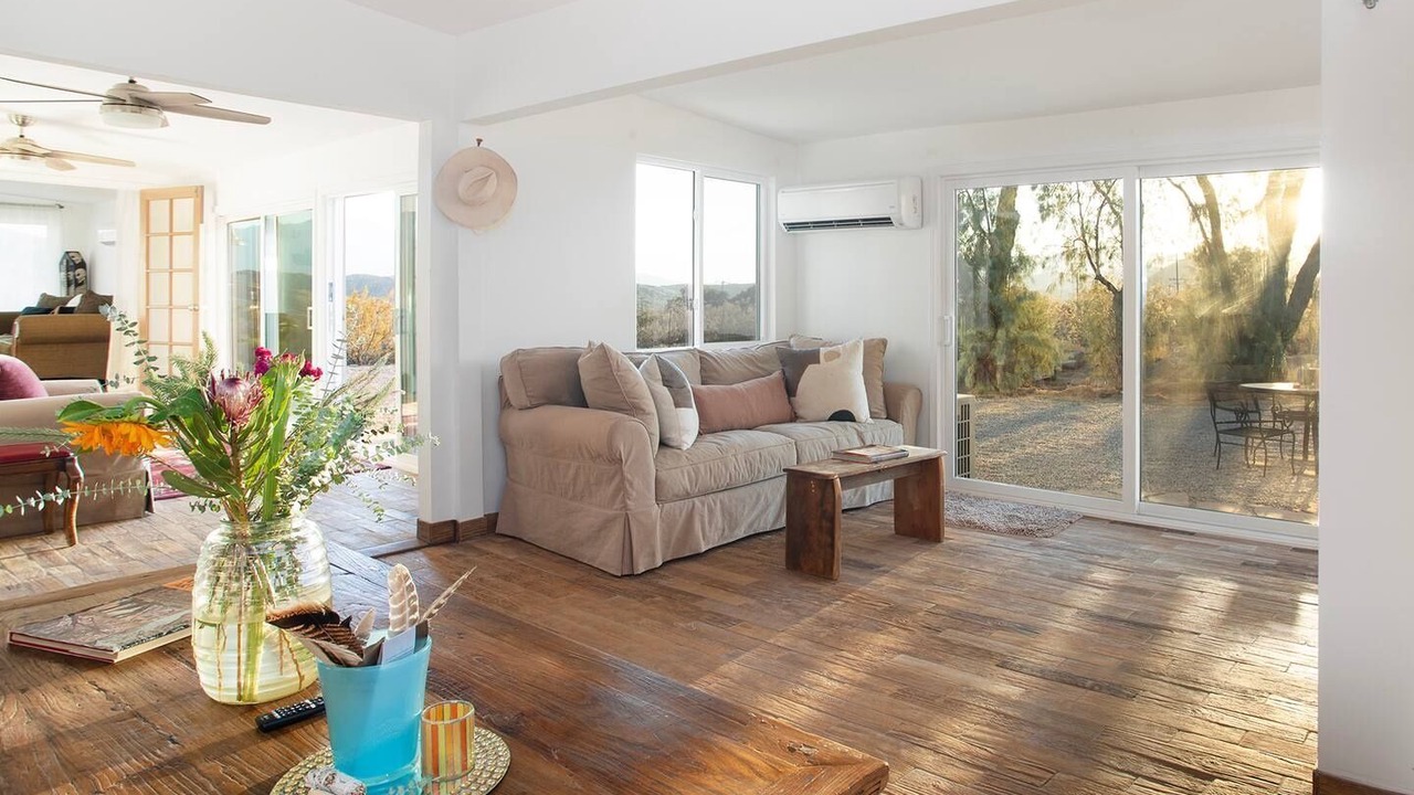 Photo of Livingroom in Morongo Valley