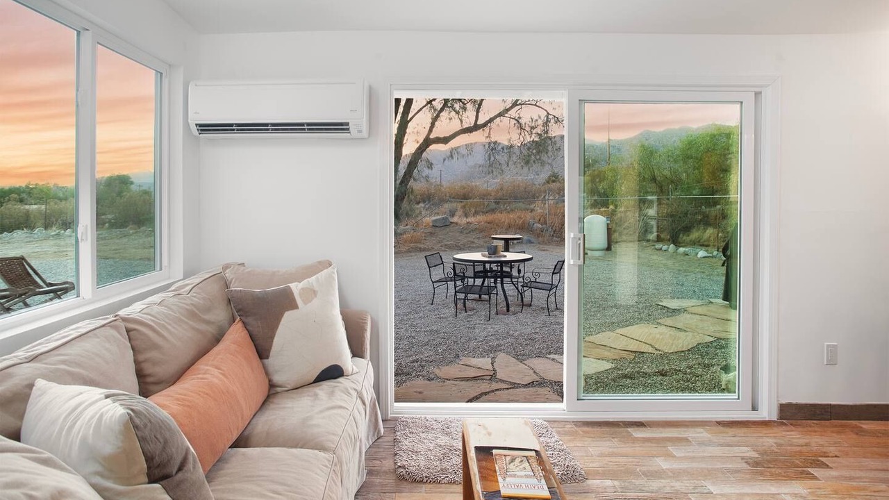 Photo of Livingroom in Morongo Valley