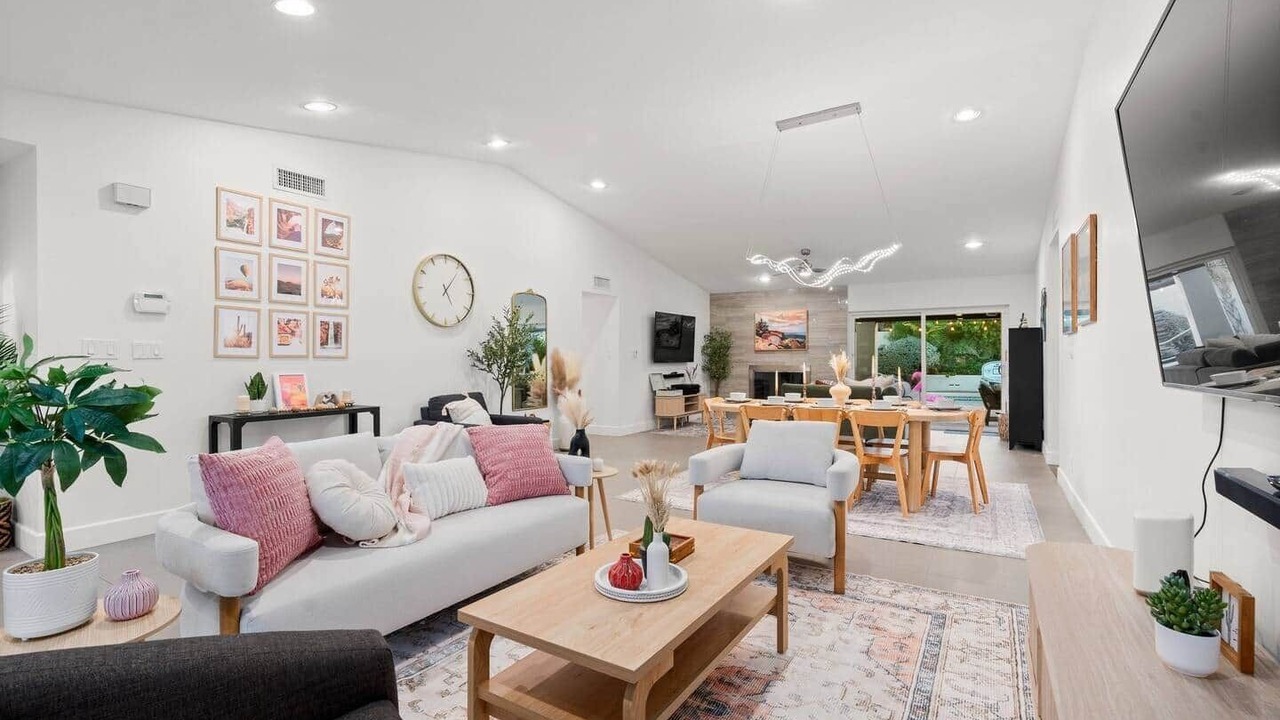 Photo of Bedroom in Paradise Valley Village