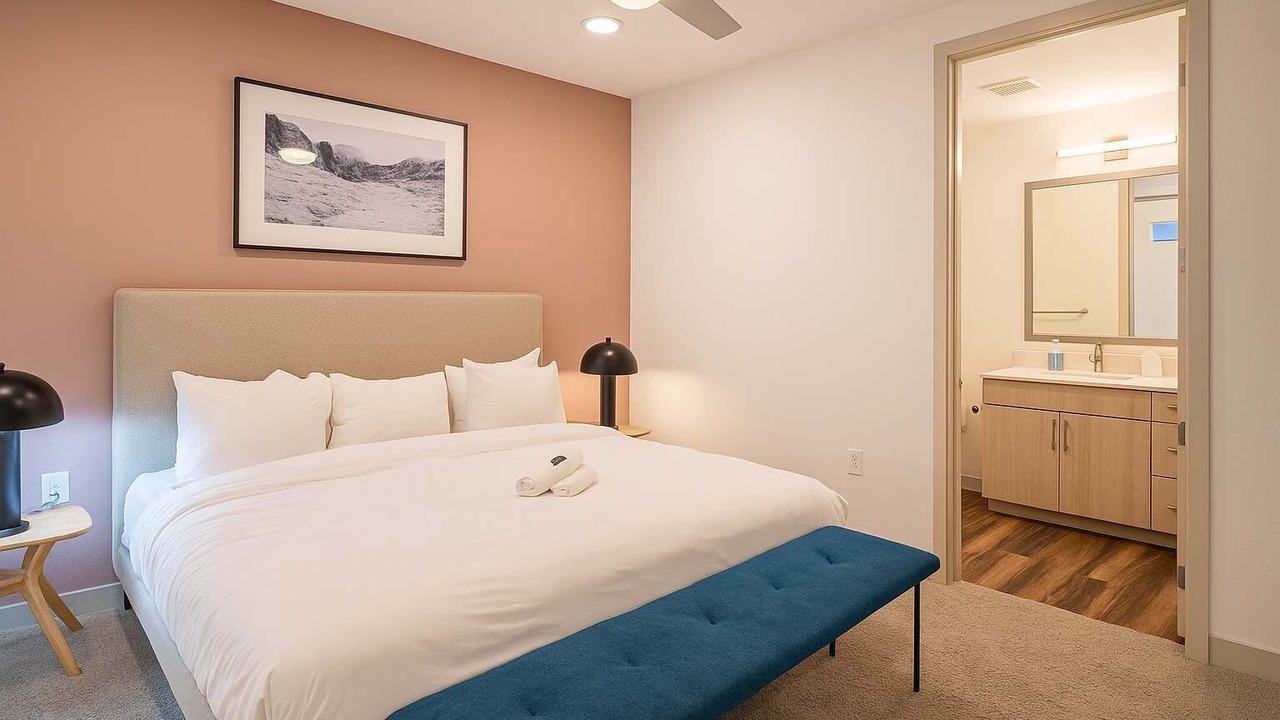 Photo of Bedroom in Evans Churchill