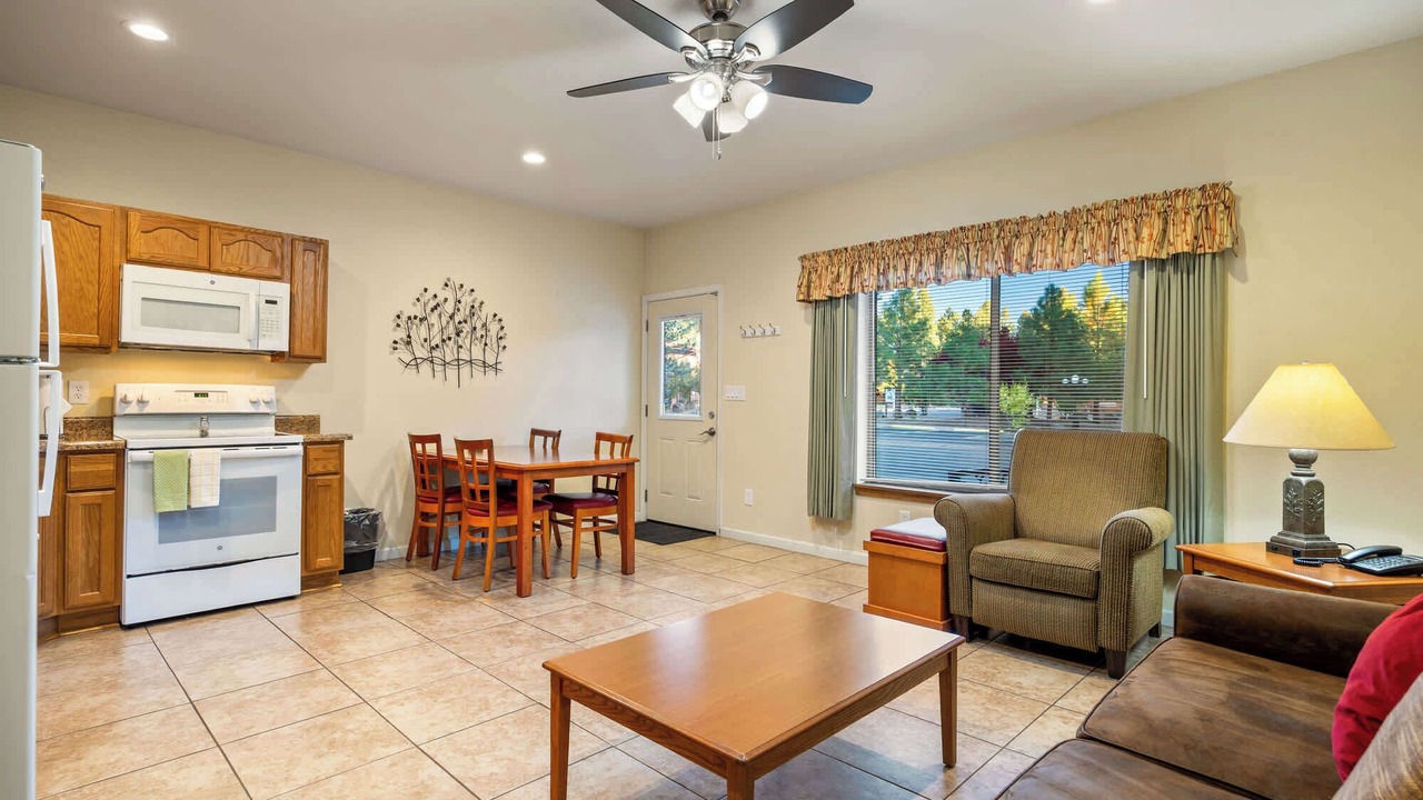 Photo of Livingroom in Pinetop