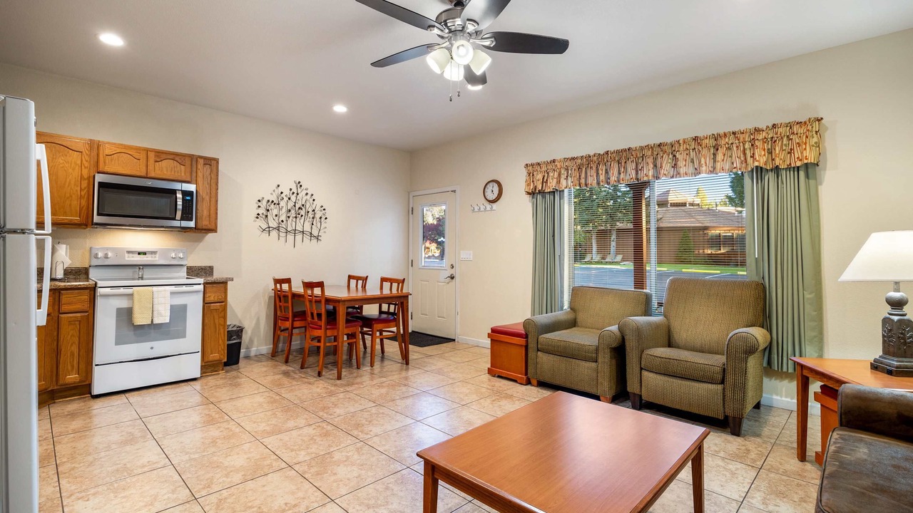 Photo of Livingroom in Pinetop