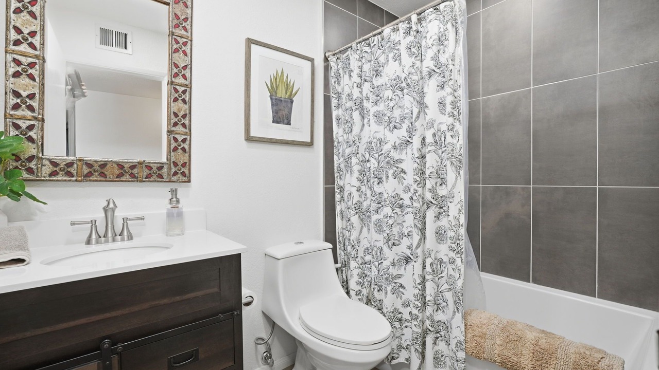 Photo of Bathroom in Papago Parkway