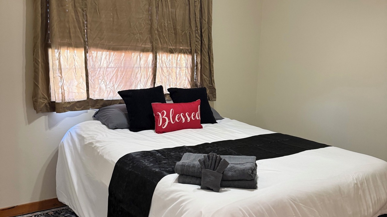Photo of Bedroom in Valley Farms
