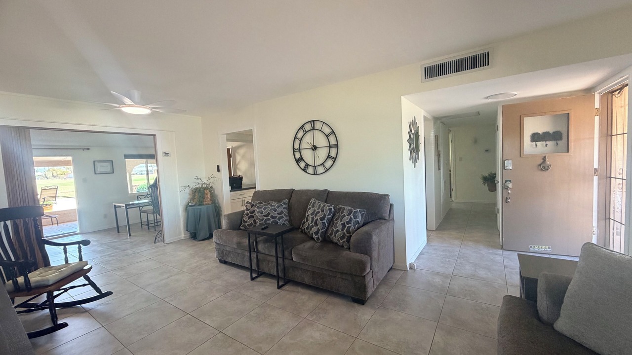Photo of Livingroom in Newlife