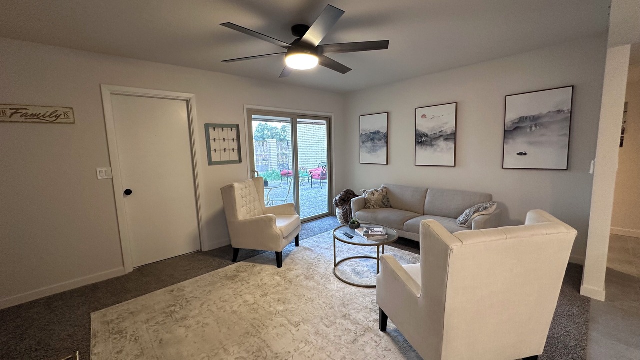 Photo of Livingroom in Sun City