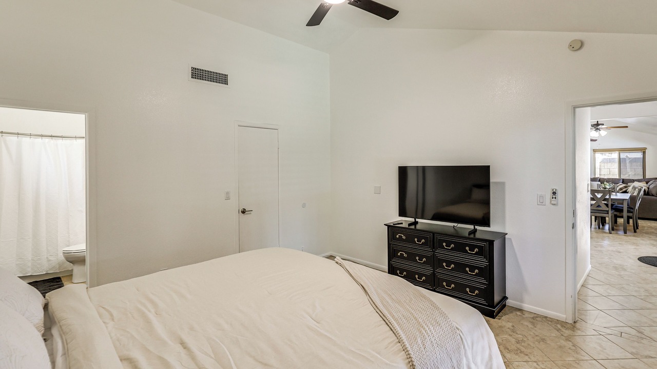 Photo of Bedroom in Glendale