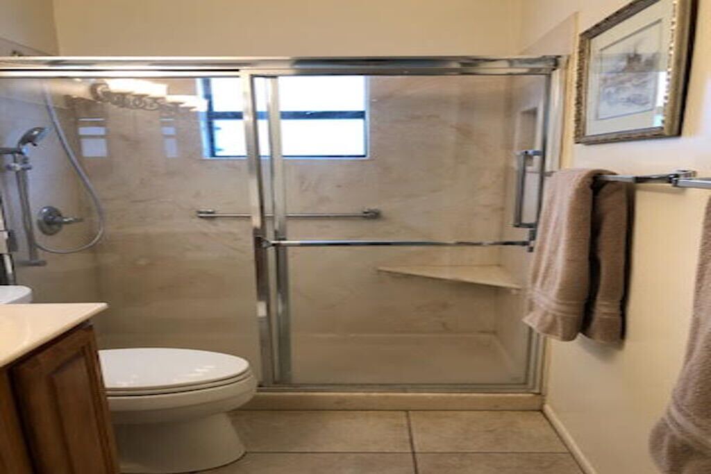 Photo of Bathroom in Green Valley Fairways