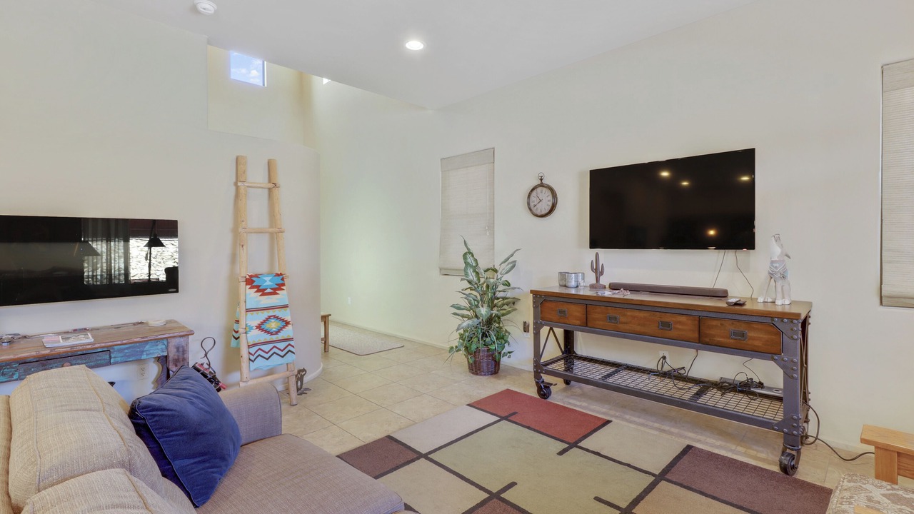 Photo of Livingroom in Tucson