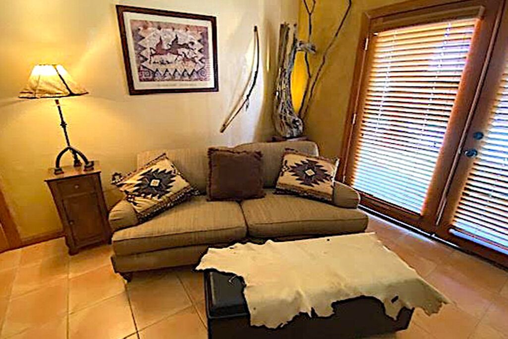 Photo of Livingroom in Desert Hills