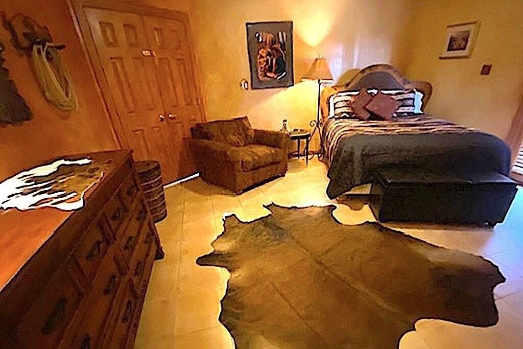 Photo of Bedroom in Desert Hills