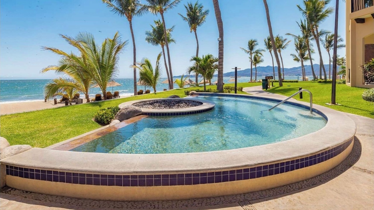 Photo of Outdoor in Flamingos