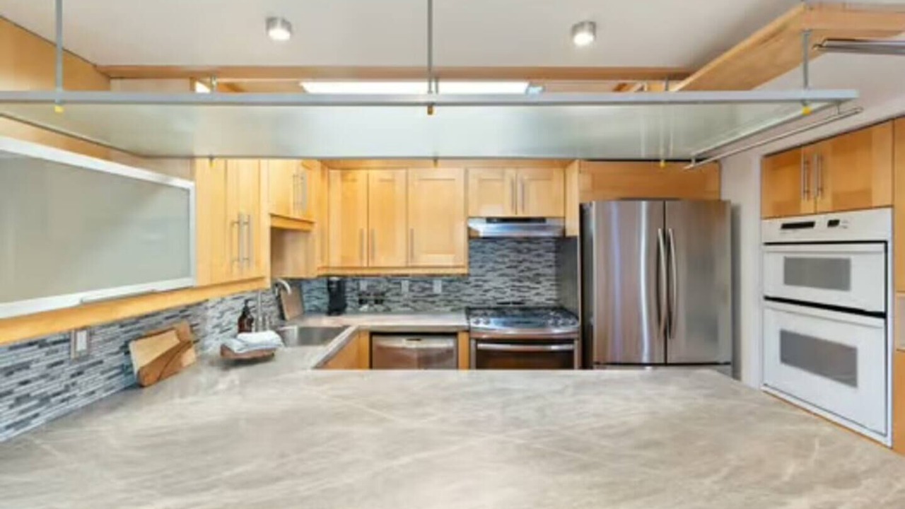 Photo of Kitchen in Entertainment District