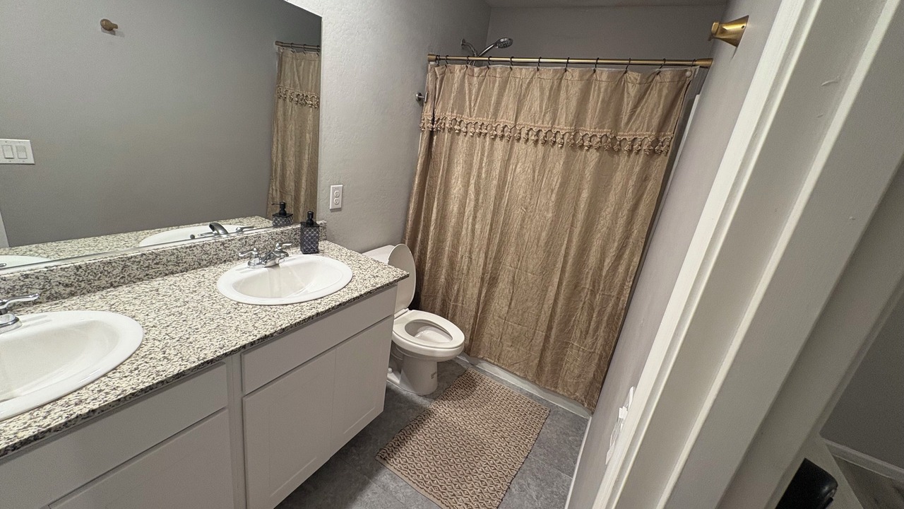 Photo of Bathroom in Arizona City