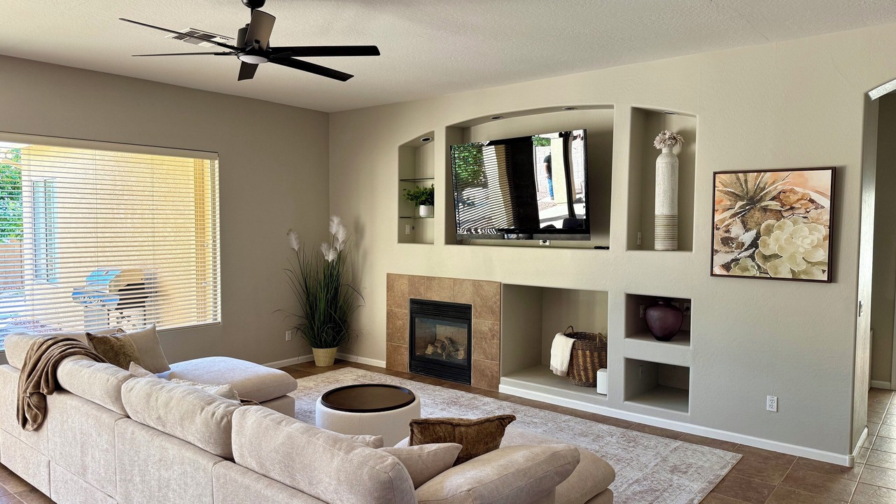 Photo of Livingroom in Stetson Hills State