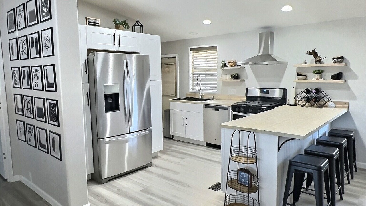 Photo of Kitchen in Topock