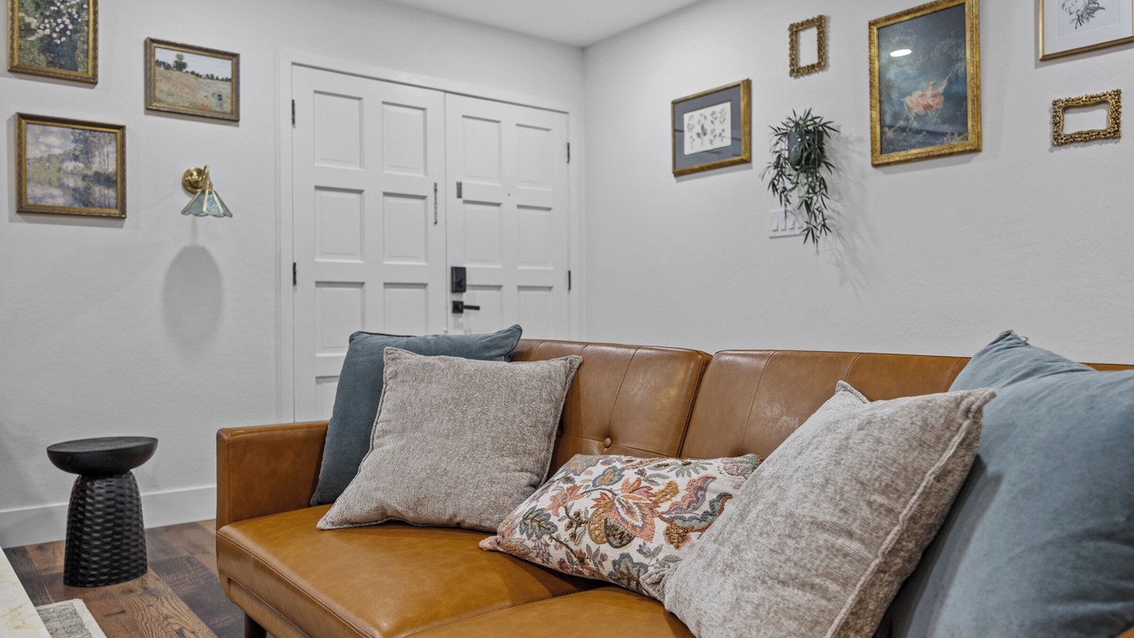 Photo of Livingroom in Tempe