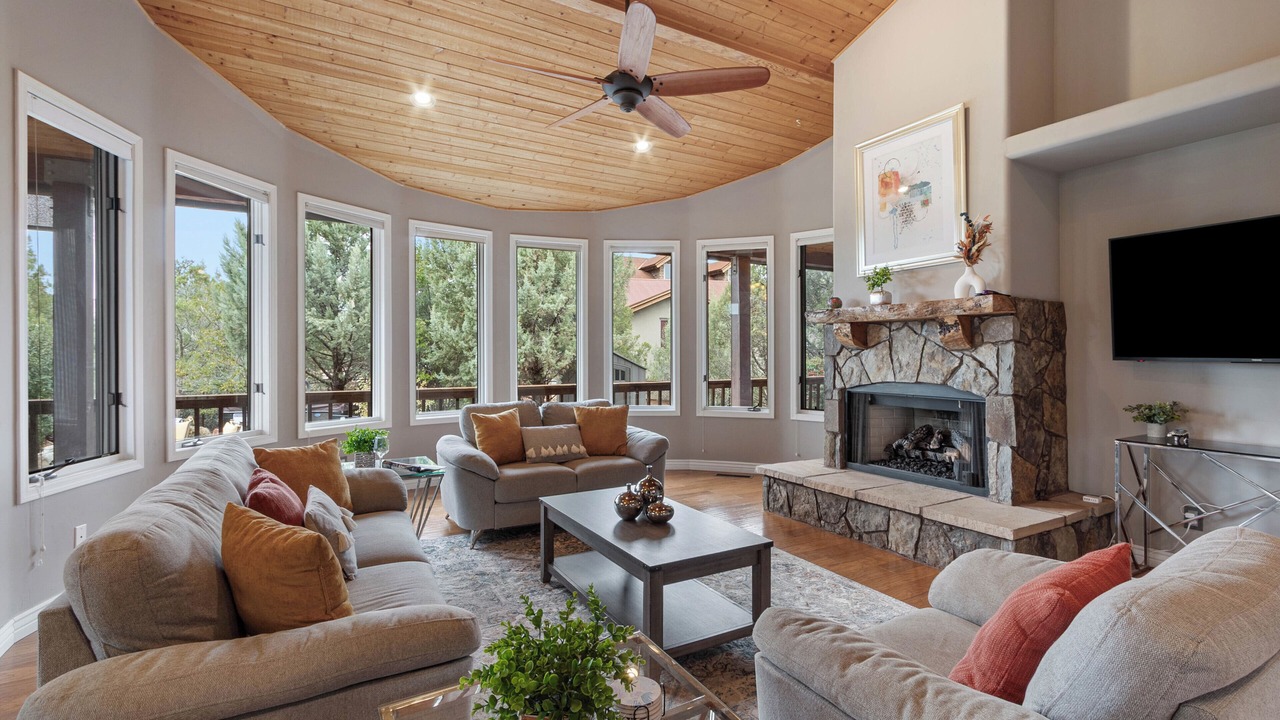 Photo of Livingroom in West Sedona
