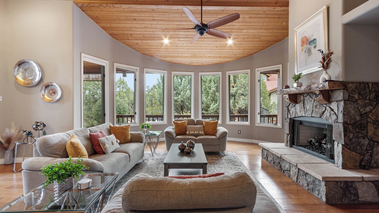 Photo of Livingroom in West Sedona