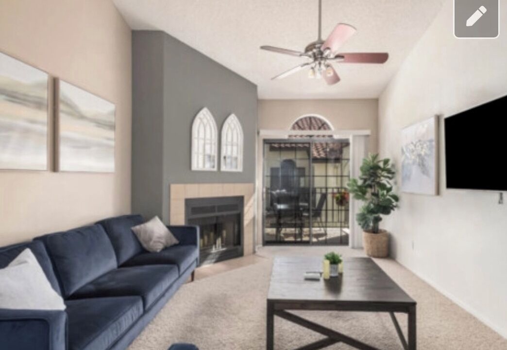 Photo of Livingroom in Central Scottsdale
