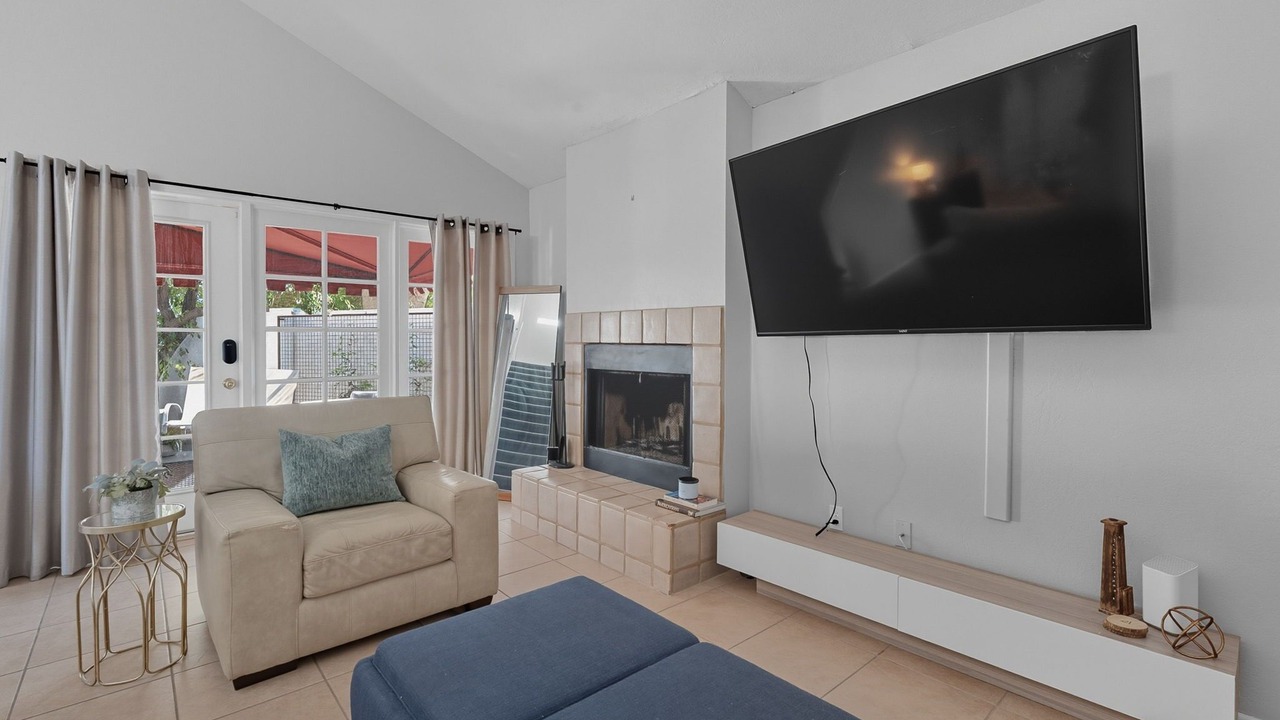 Photo of Livingroom in Paradise Valley Oasis