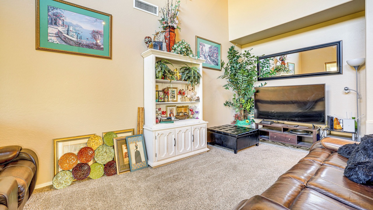 Photo of Livingroom in Maricopa