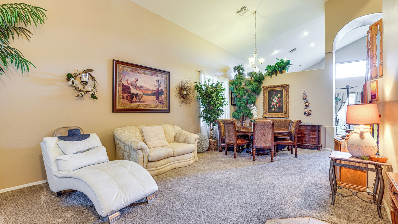 Photo of Livingroom in Maricopa