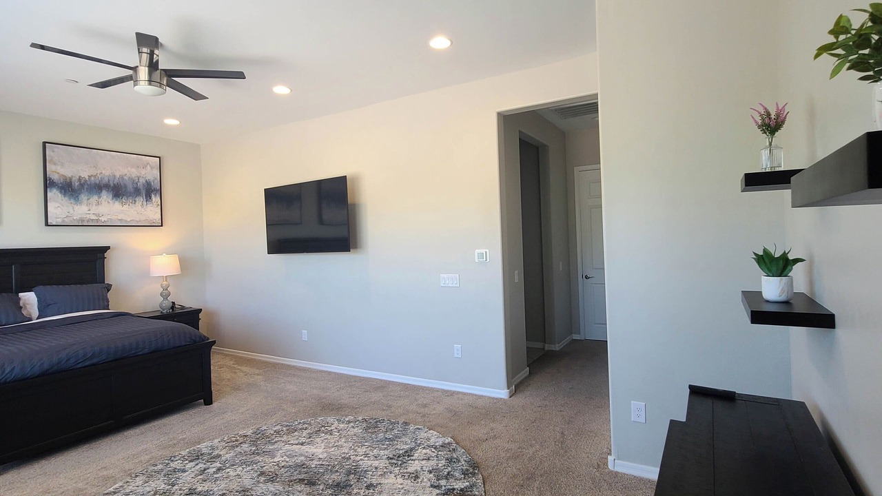 Photo of Bedroom in Dove Mountain
