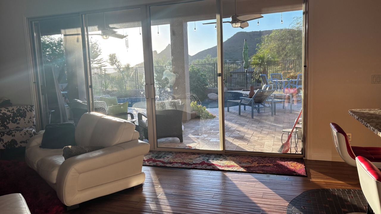 Photo of Livingroom in Eagle Mountain
