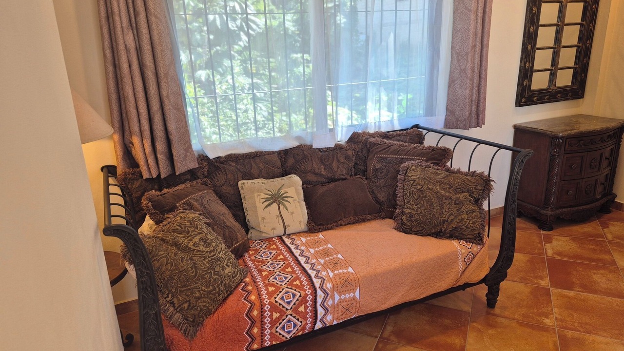 Photo of Livingroom in Alta Vista
