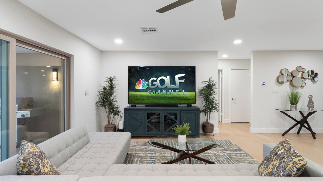 Photo of Livingroom in Raskin Estates