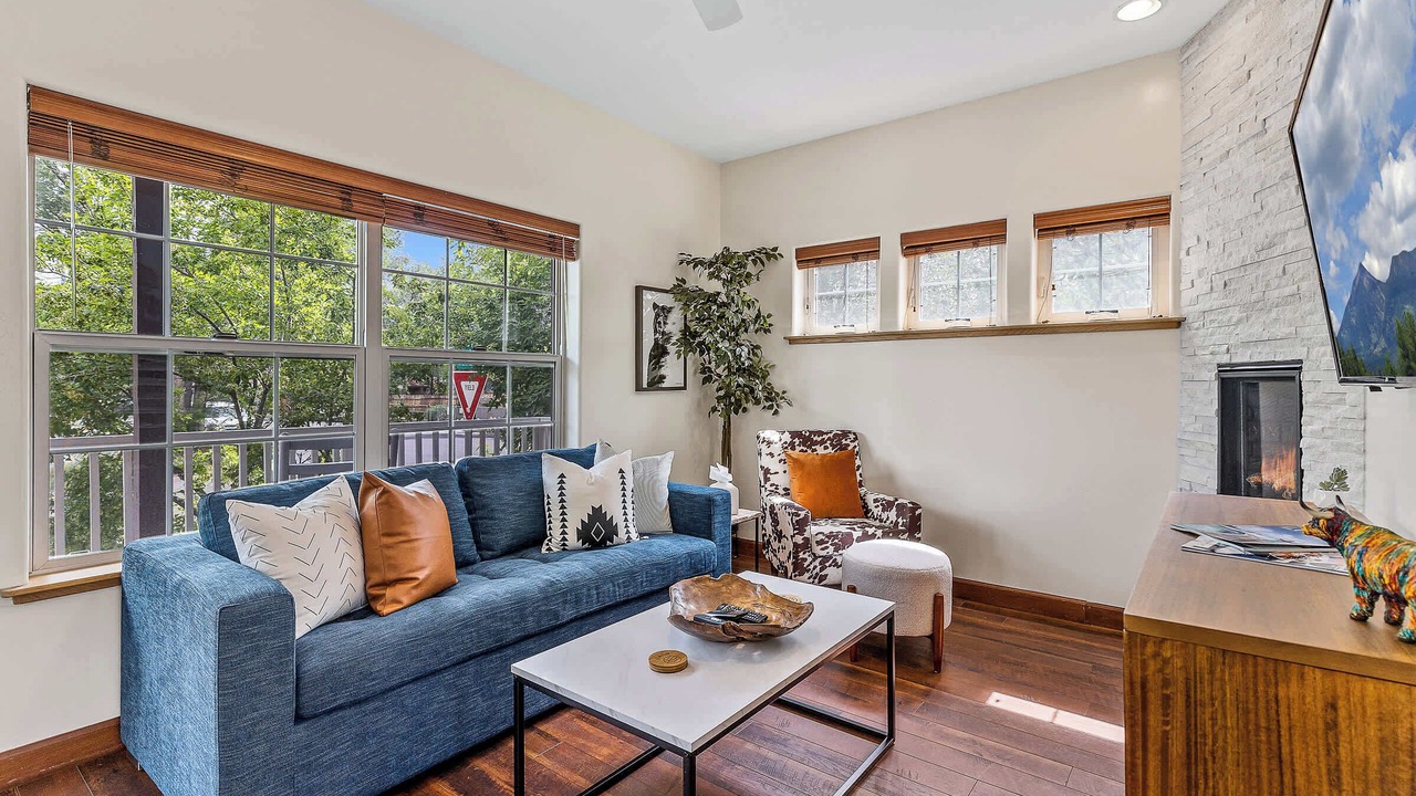 Photo of Livingroom in Southside