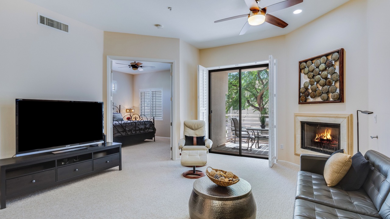 Photo of Livingroom in McCormick Ranch