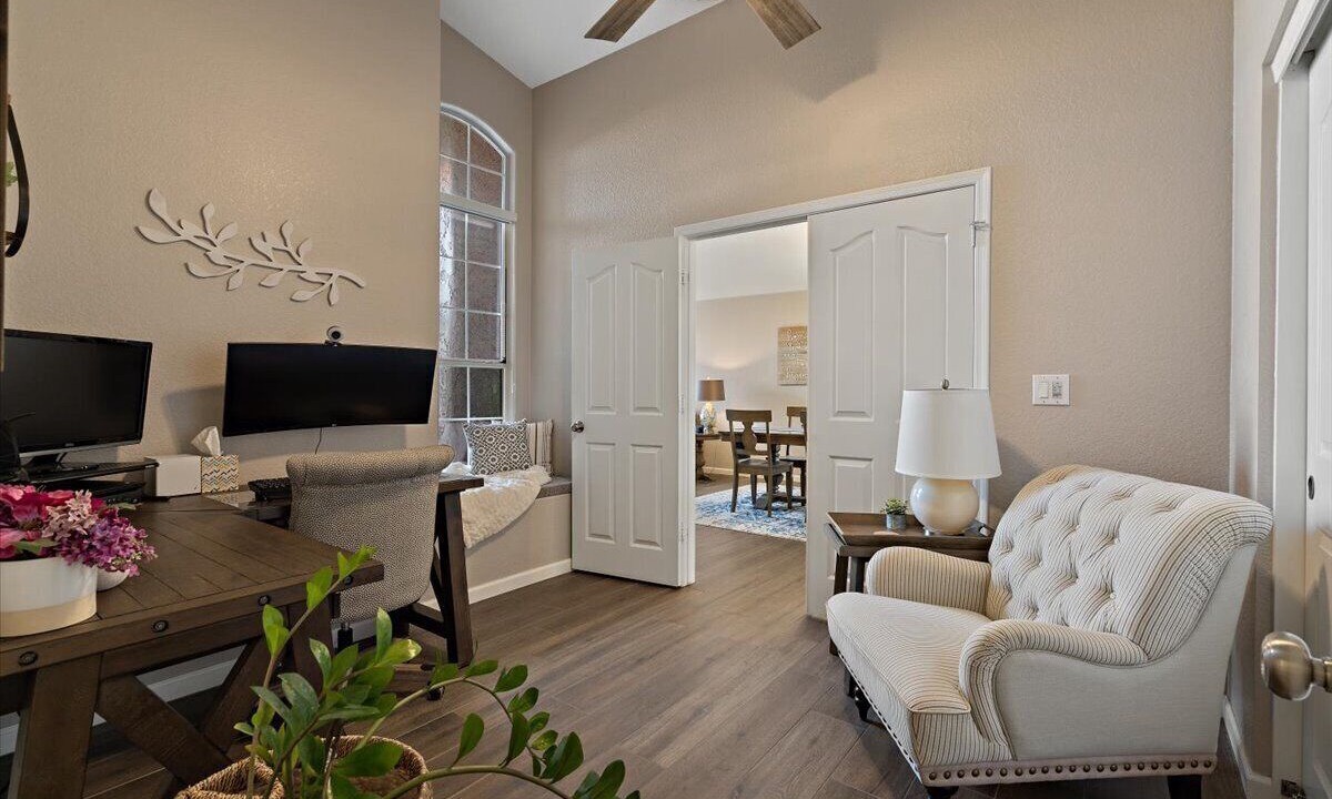 Photo of Livingroom in Lakewood