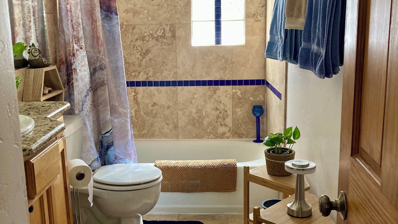 Photo of Bathroom in Rosemont West