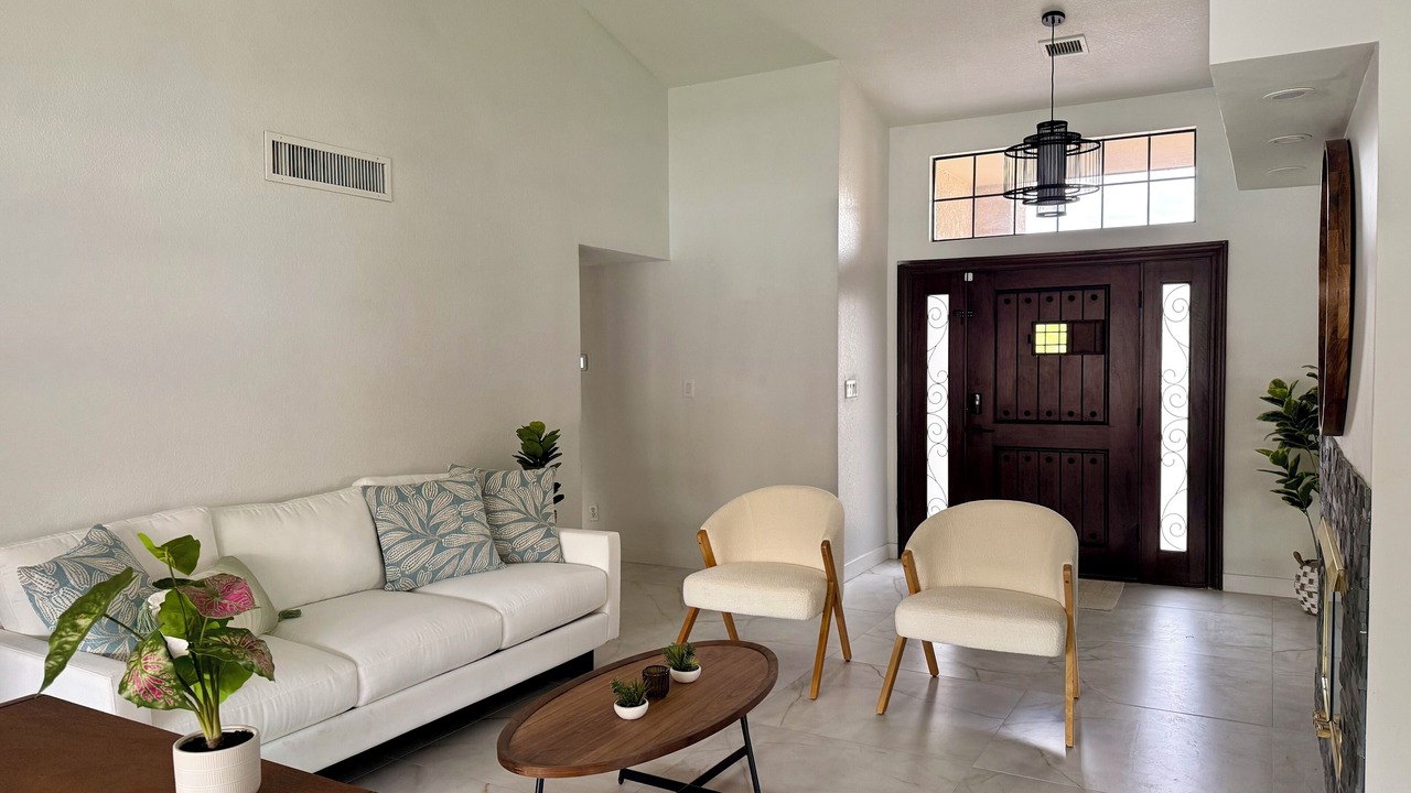 Photo of Livingroom in North Mountain