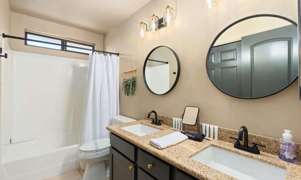 Photo of Bathroom in Westgreen Estates