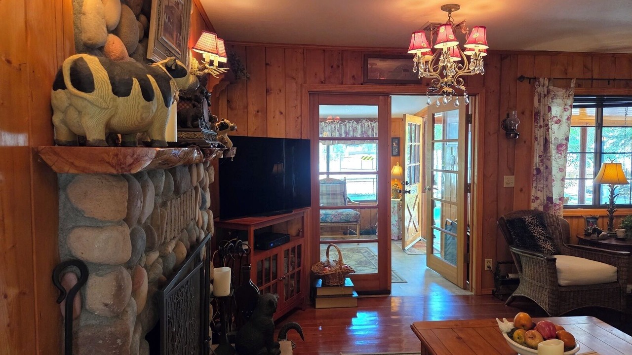 Photo of Livingroom in Christopher Creek