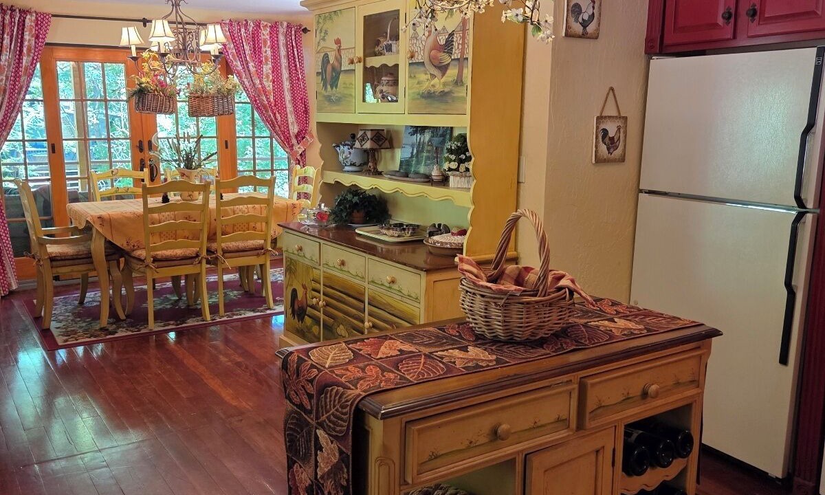 Photo of Bedroom in Christopher Creek
