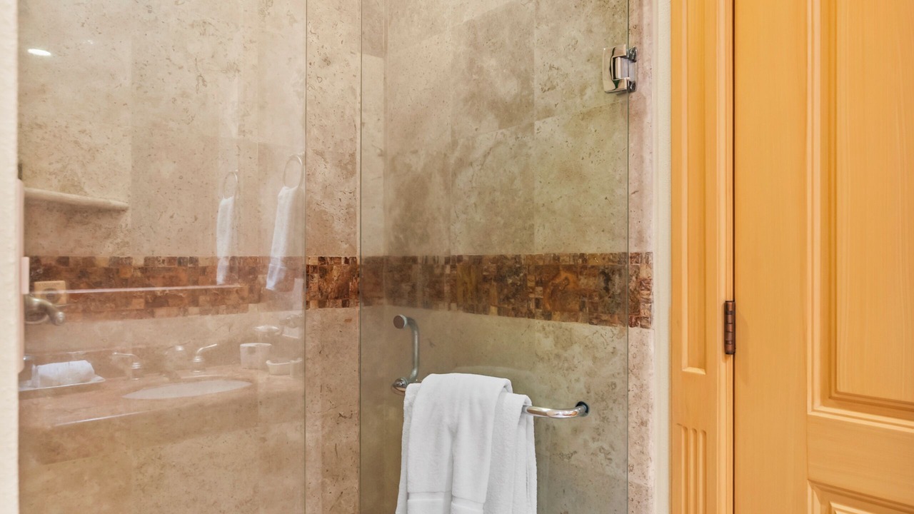 Photo of Bathroom in Flamingos