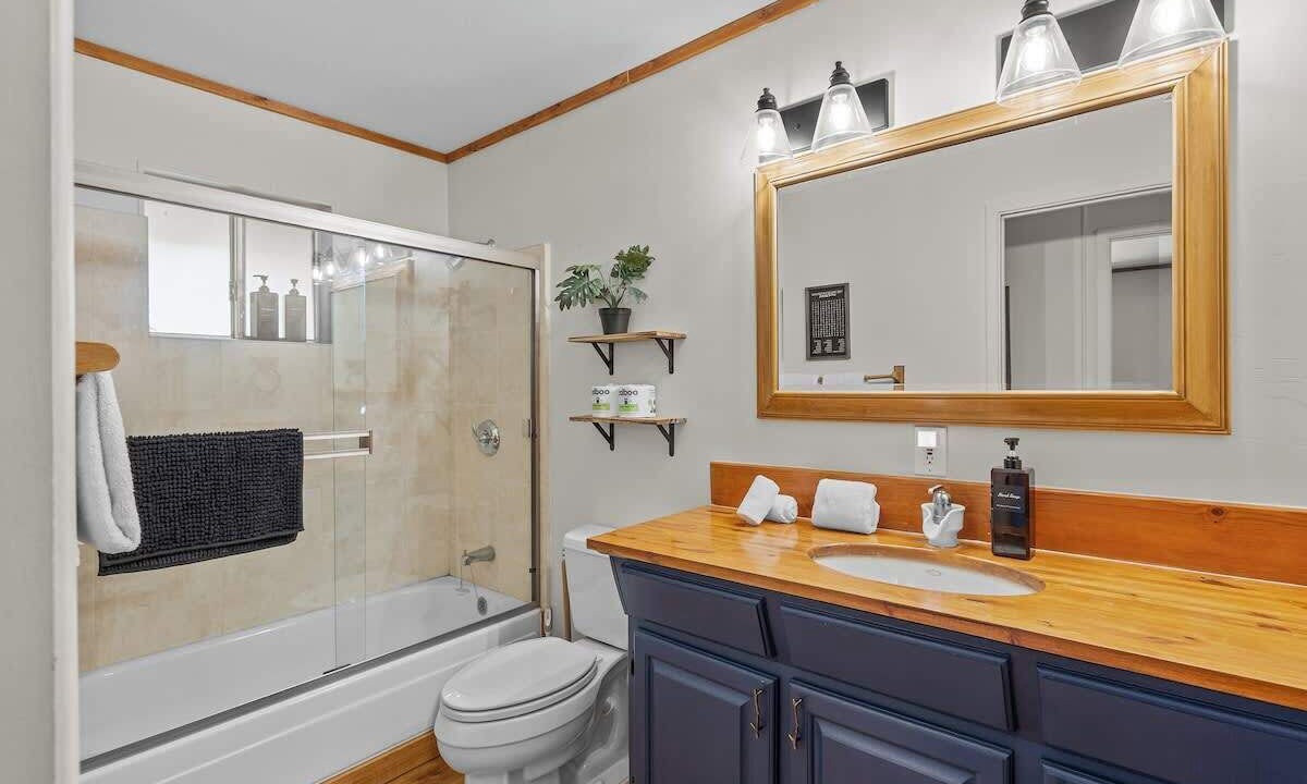Photo of Bathroom in Munds Park