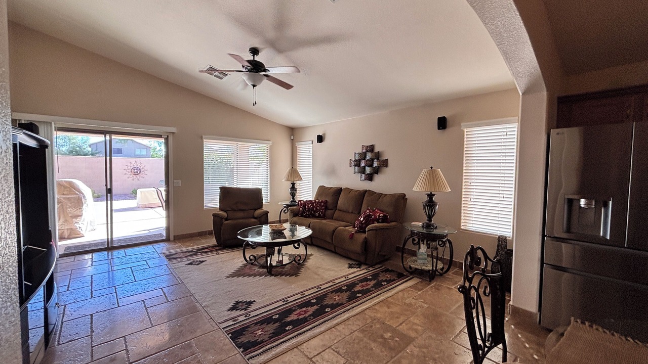Photo of Livingroom in Maricopa