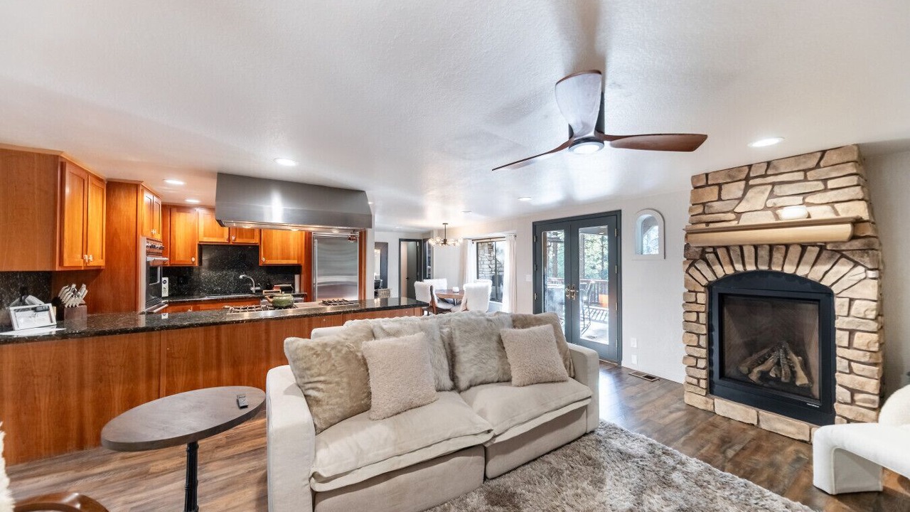 Photo of Livingroom in Munds Park