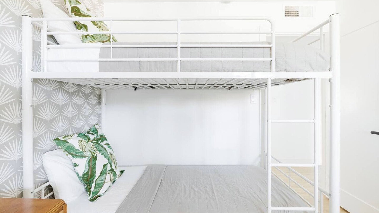 Photo of Bedroom in Paradise Valley Village