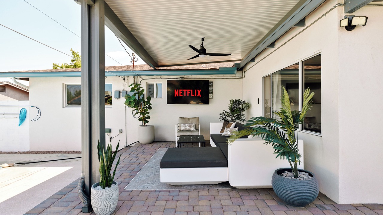 Photo of Patio Balcony in Paradise Valley Village