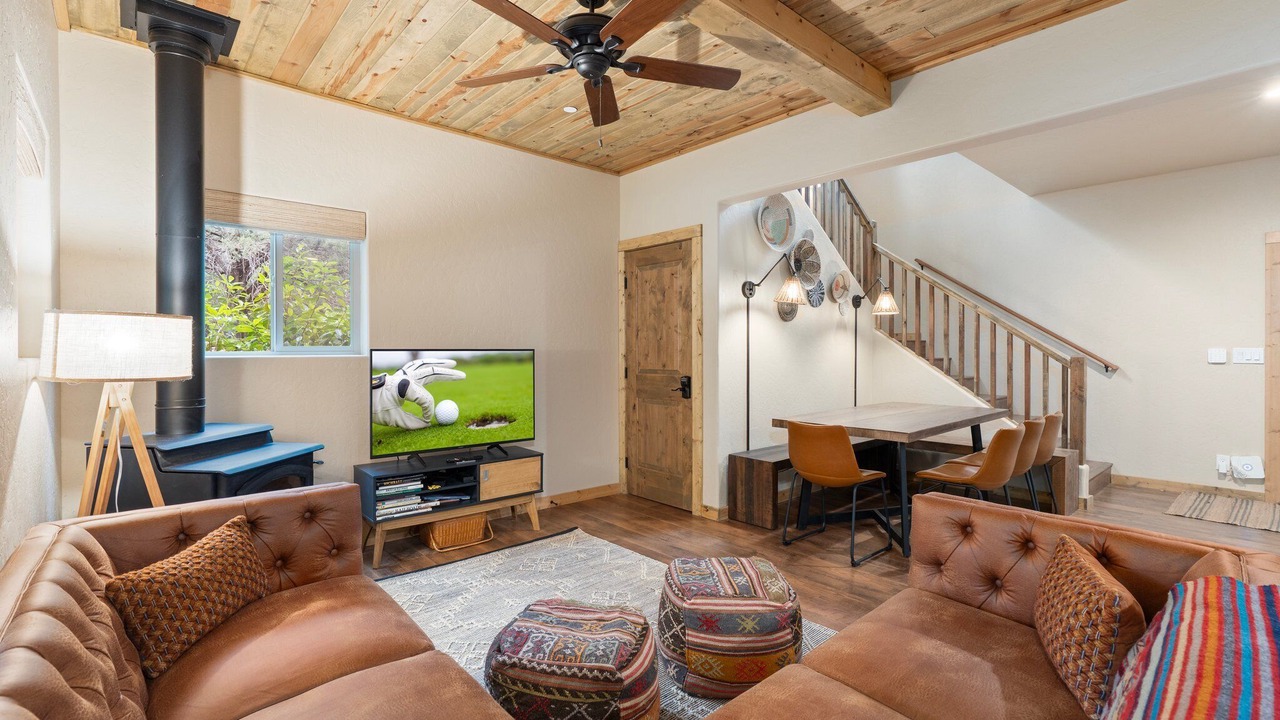 Photo of Livingroom in Sedona Shadows
