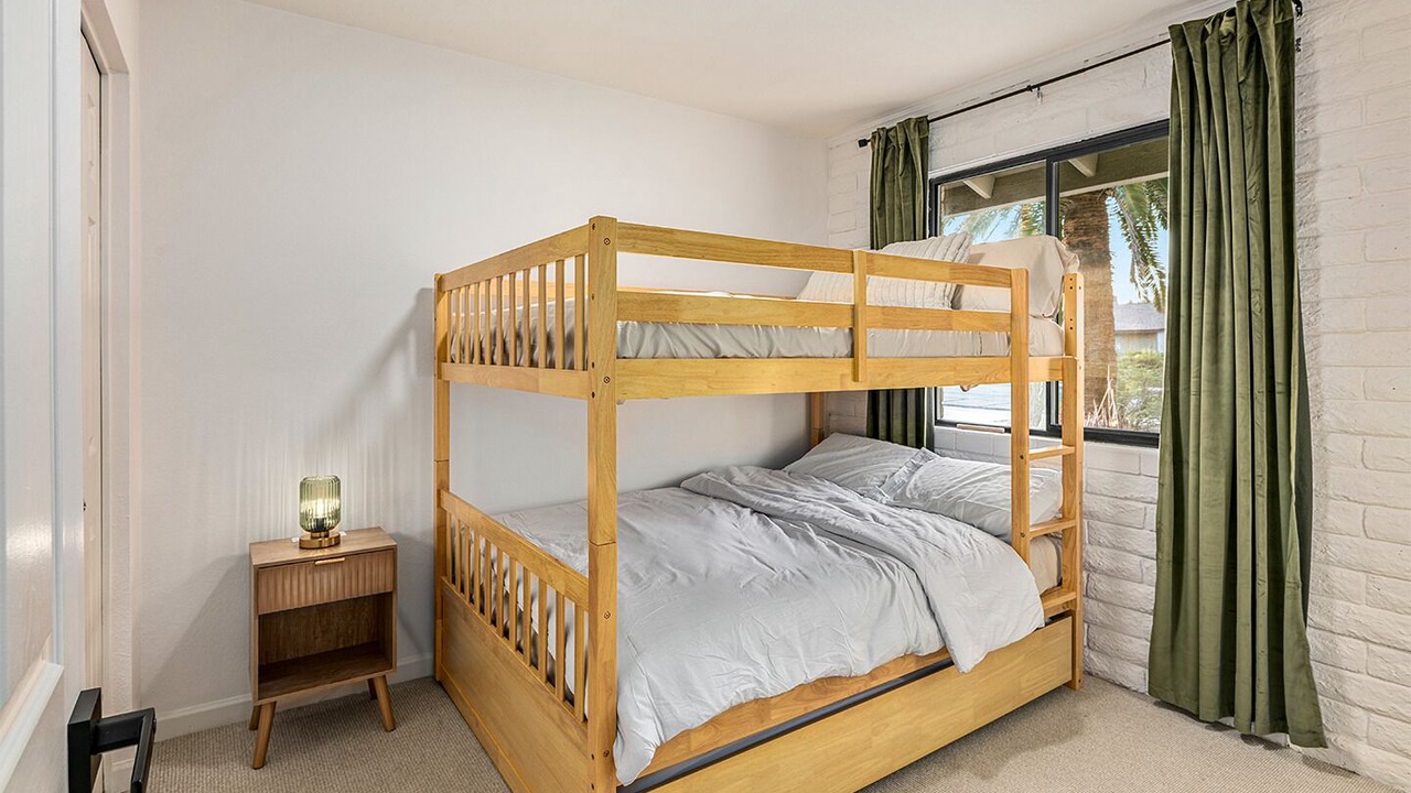 Photo of Bedroom in Cavalier Estates