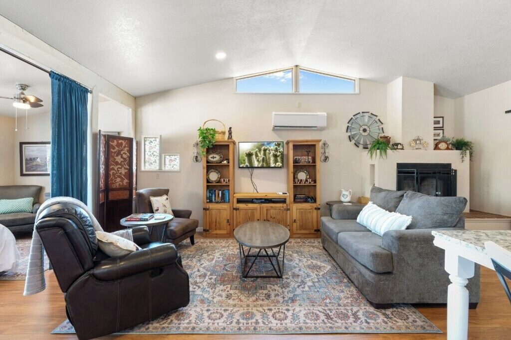 Photo of Livingroom in Wickenburg