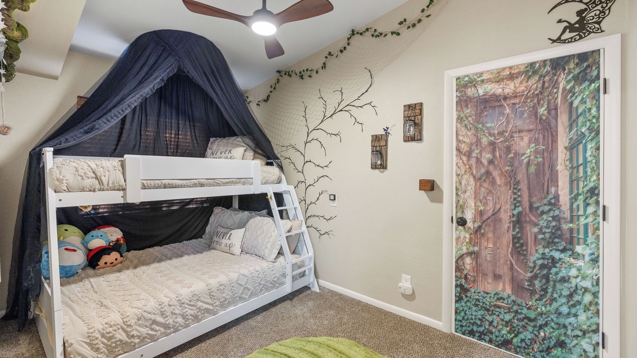 Photo of Bedroom in Mountain Club