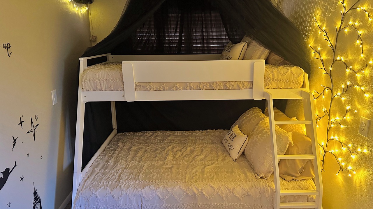 Photo of Bedroom in Mountain Club